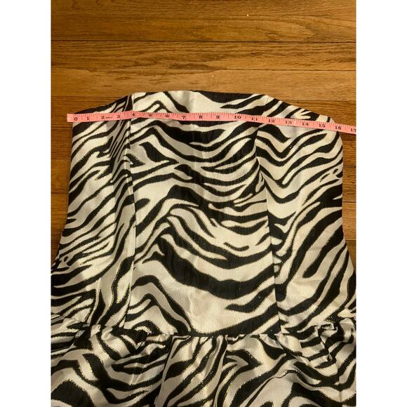 Black mini dress size 4 cross back French connection - Picture 4 of 9